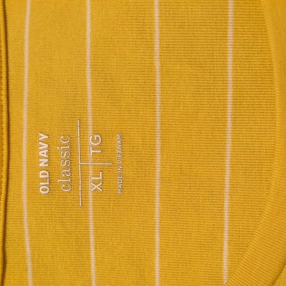 Old navy stretch yellow with white striped tshirt size XL - Picture 8 of 10